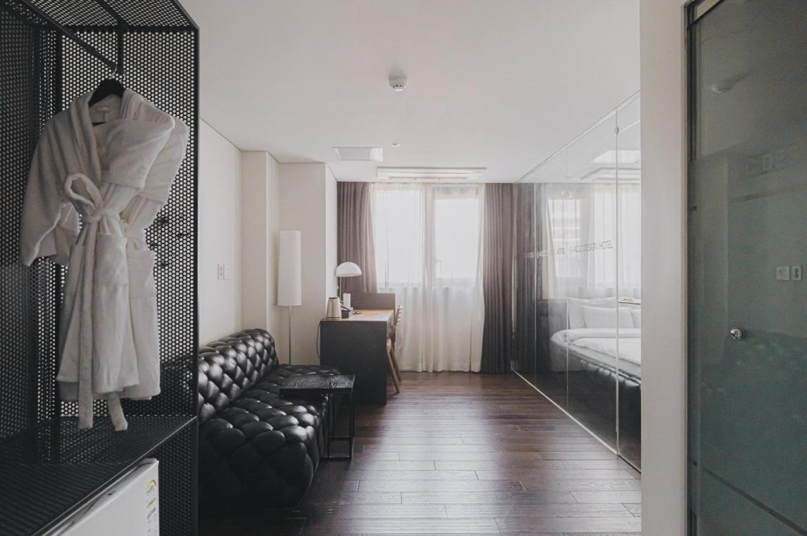 Acc Design Hotel Gwangju Metropolitan City Bagian luar foto