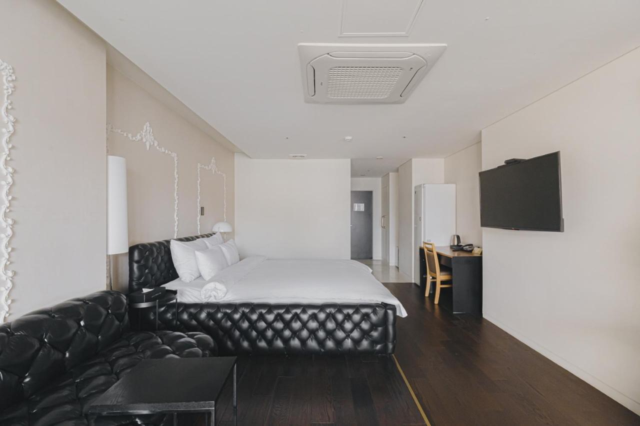 Acc Design Hotel Gwangju Metropolitan City Bagian luar foto