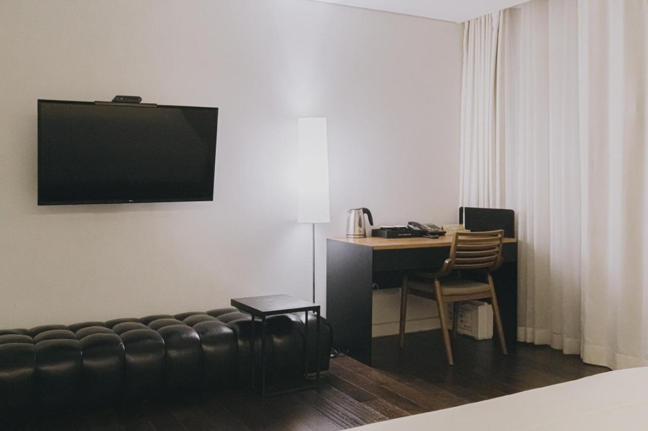 Acc Design Hotel Gwangju Metropolitan City Bagian luar foto