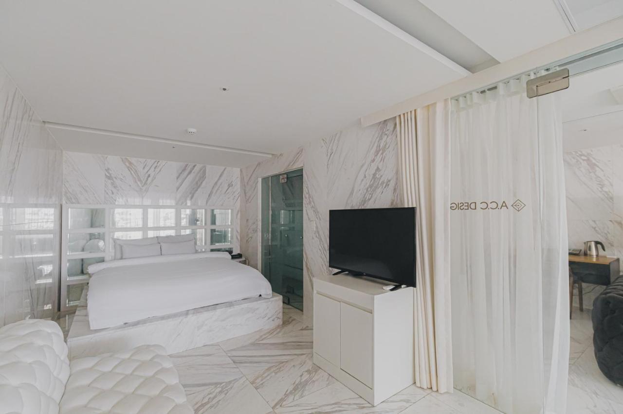 Acc Design Hotel Gwangju Metropolitan City Bagian luar foto