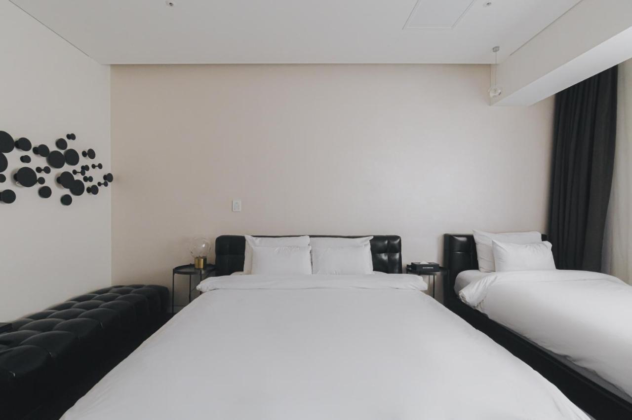 Acc Design Hotel Gwangju Metropolitan City Bagian luar foto