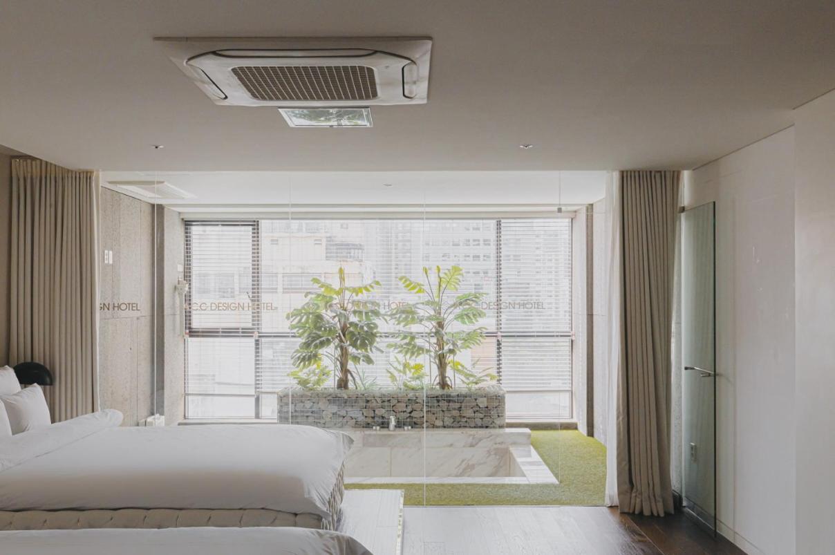 Acc Design Hotel Gwangju Metropolitan City Bagian luar foto