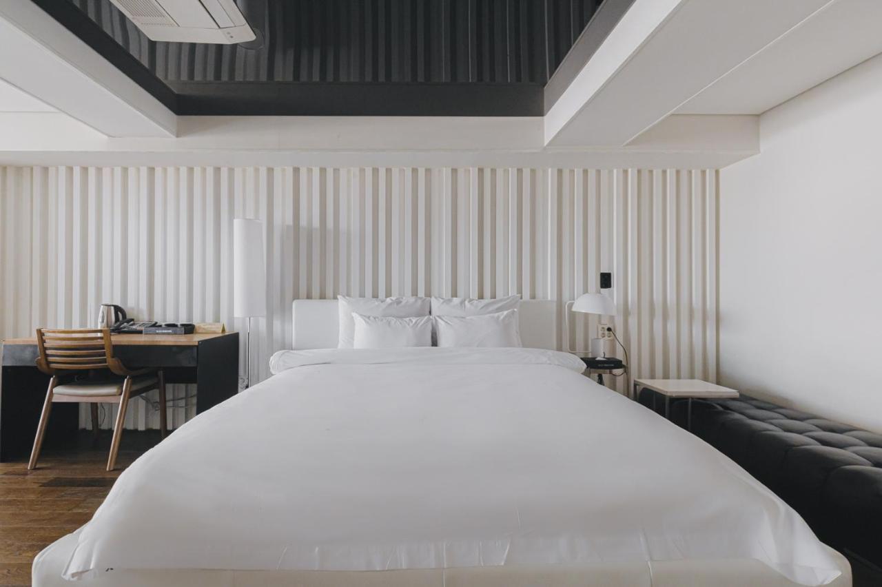 Acc Design Hotel Gwangju Metropolitan City Bagian luar foto