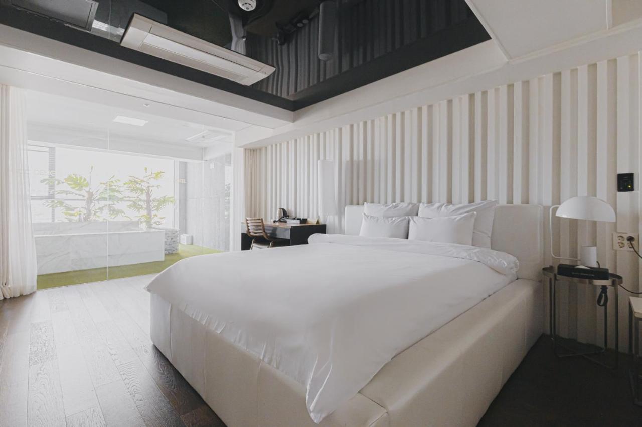 Acc Design Hotel Gwangju Metropolitan City Bagian luar foto