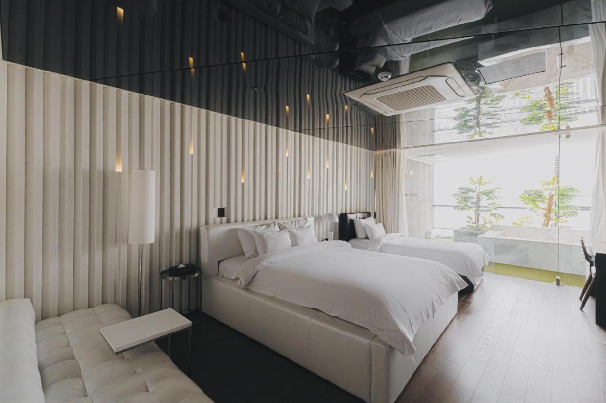 Acc Design Hotel Gwangju Metropolitan City Bagian luar foto