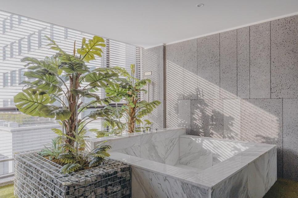 Acc Design Hotel Gwangju Metropolitan City Bagian luar foto